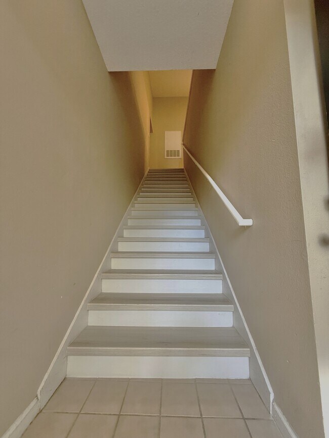 Foto del edificio - 14226 Fredricksburg Dr