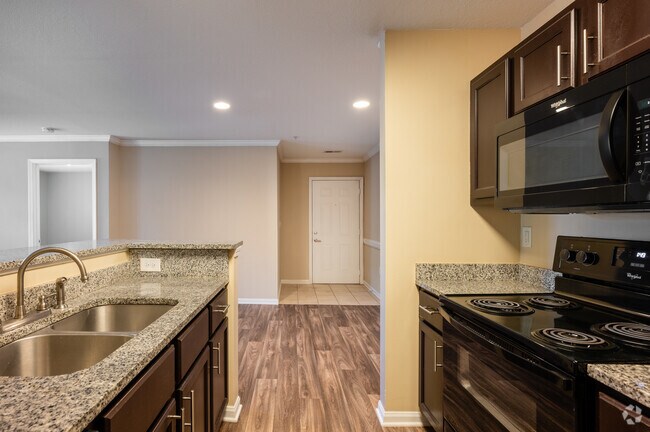 2BR, 2BA - 1040SF - Upgrade - Berry Shoals