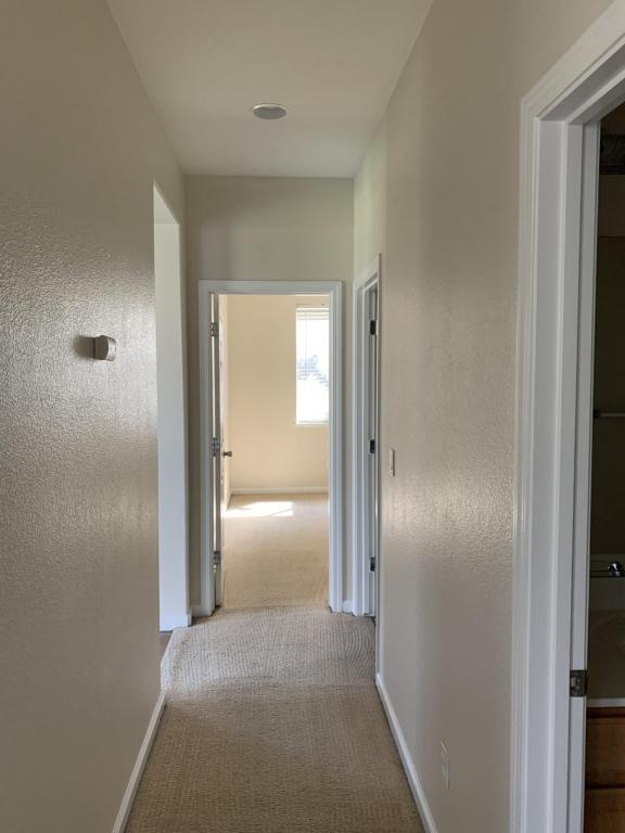 Foto del edificio - 2372 River Rock Dr