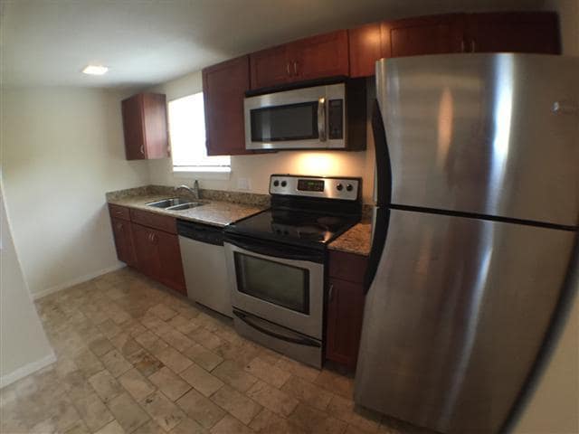 Building Photo - 2800 Cole St