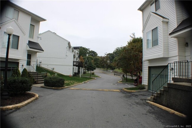 Building Photo - 68 Virginia Ave