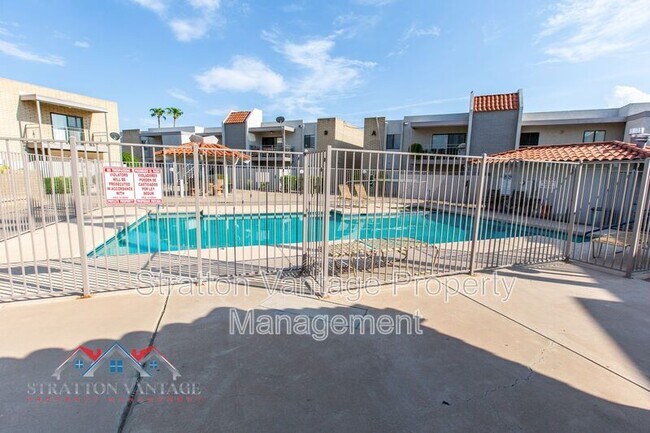 Foto del edificio - 16635 N Cave Creek Rd