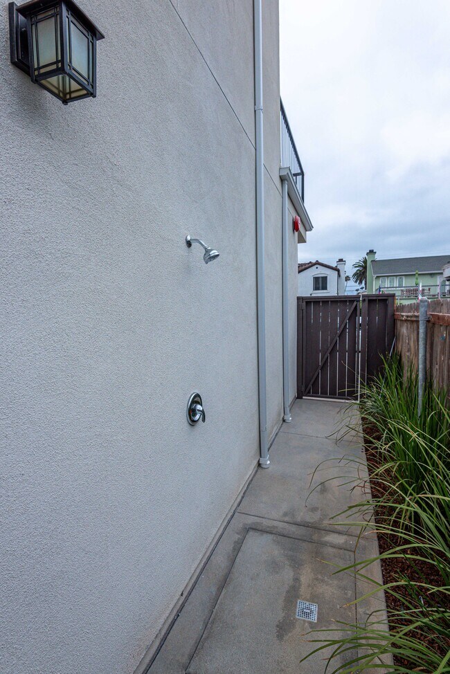 Foto del edificio - 152 Elder Ave