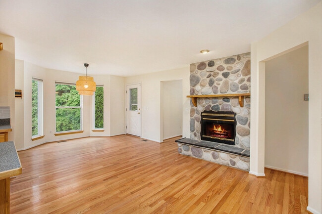 Building Photo - 339 Hunters Trail