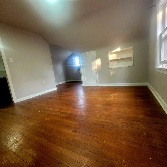 Foto del edificio - 5713 South Blvd