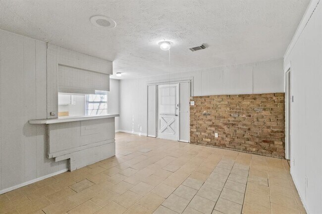 Building Photo - 3530 Ripplebrook Dr