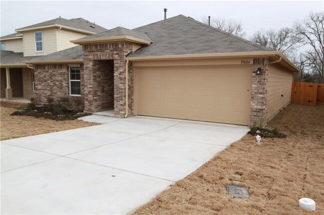 Building Photo - 19404 Great Falls Dr