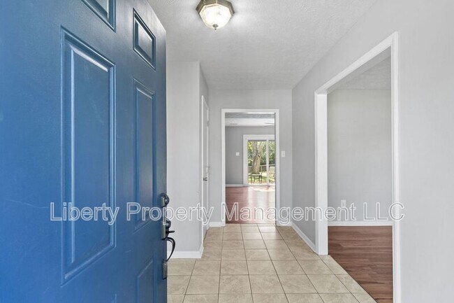 Building Photo - 5406 Leesburg Ct