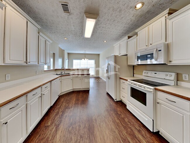 Building Photo - 348 Bald Eagle Way