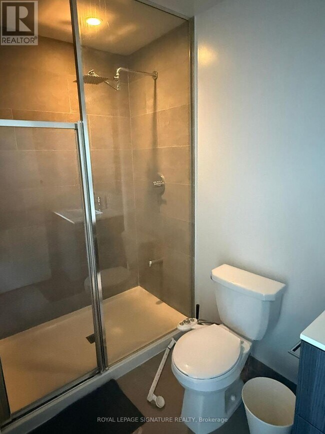 Building Photo - 2520 Eglinton Ave W