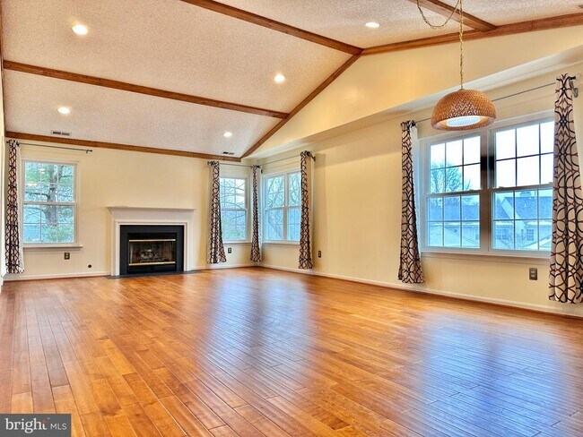 Foto del edificio - 2805 Sterling Rd