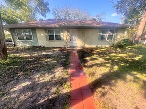 Building Photo - 112 Runnels St