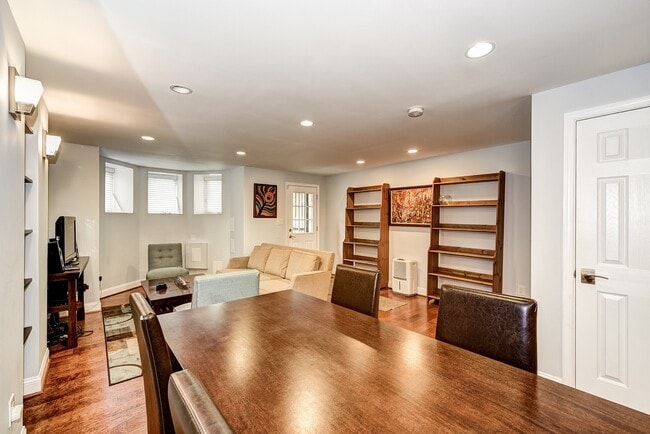 Foto del edificio - 1619 21st St NW