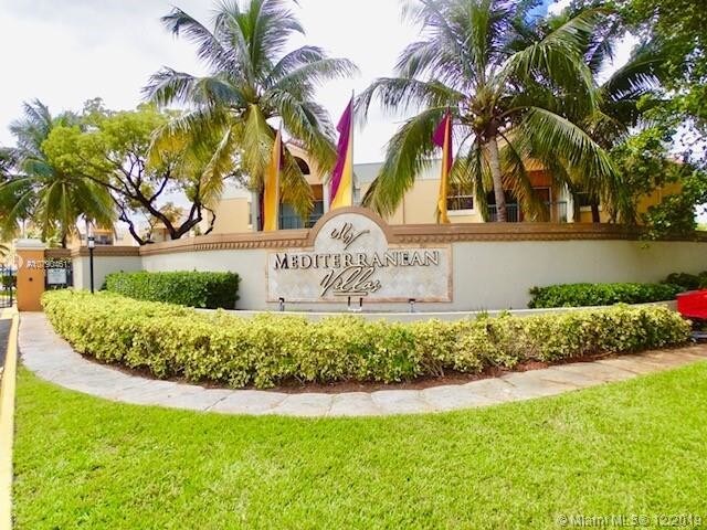 Foto principal - 6272 NW 186th St