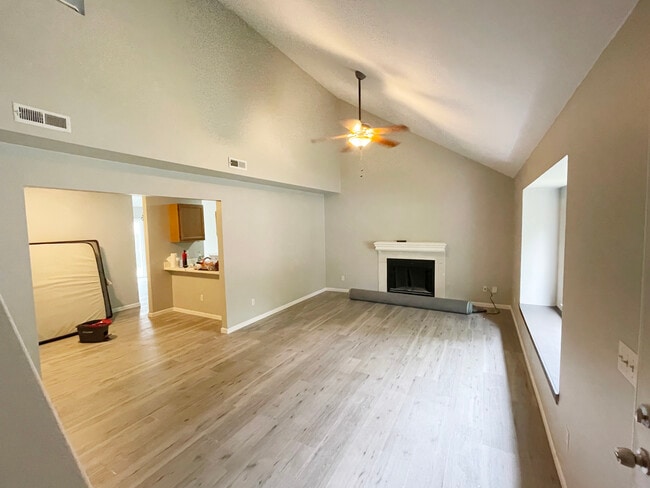 Foto del edificio - 504 Arrowhead Dr