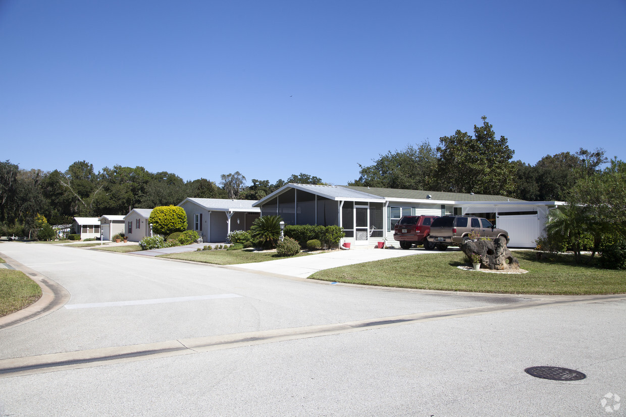 Primary Photo - Plantation Oaks