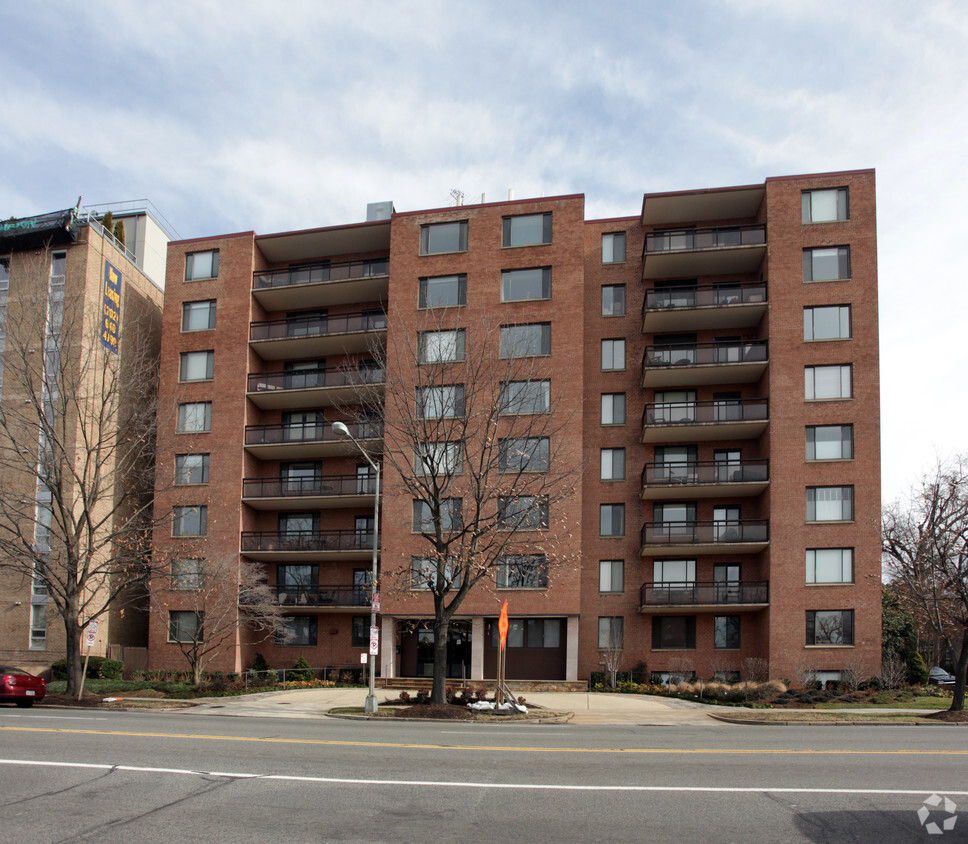 Foto del edificio - Chesterfield Apartments