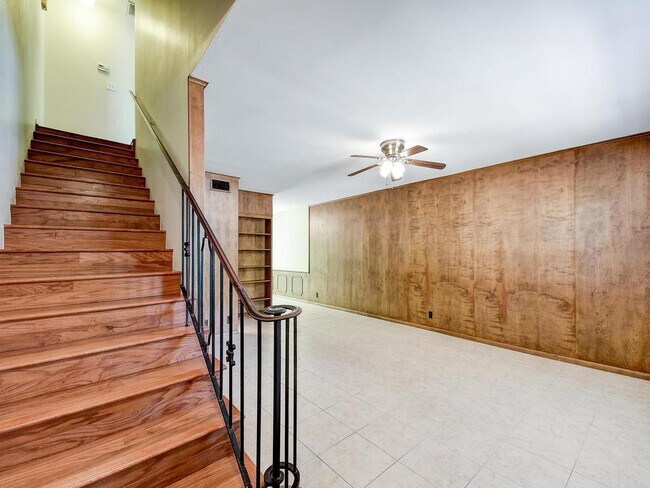 Foto del edificio - 206 Park Ln