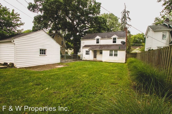 Foto del edificio - 3 br, 1.5 bath House - 434 Clinton Heights