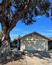 Building Photo - 118 Rattan Dr