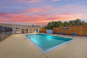 Building Photo - 2700 S Dairy Ashford Rd