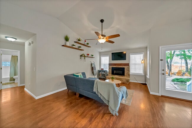 Building Photo - 345 Firebridge Dr