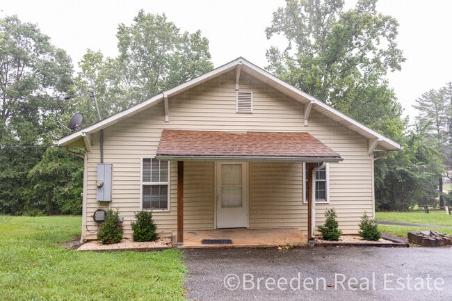 Building Photo - 1651 C V Johnson Rd