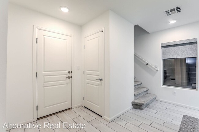 Building Photo - 8092 Haywood Estate Ave