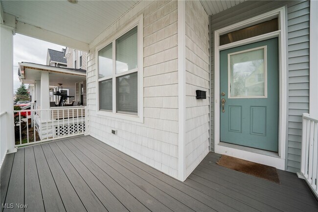 Building Photo - 12027 Wade Park Ave