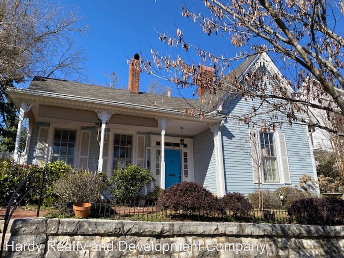 Primary Photo - 3 br, 2.5 bath House - 317 E 4th Street