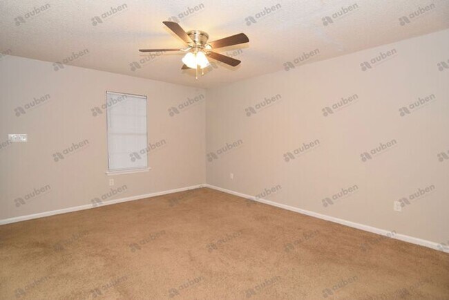 Building Photo - Nice 2 Bed/1.5 Bath North Augusta Townhome