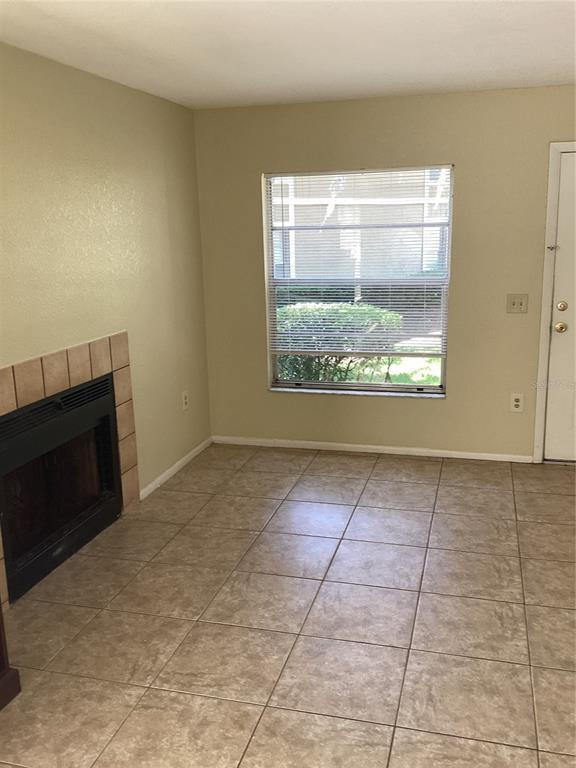 Foto del edificio - 14321 Hanging Moss Cir