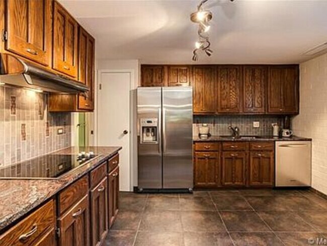 Foto del edificio - 420 S Marion St Pkwy