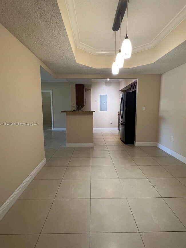 Building Photo - 231 SW 116th Ave