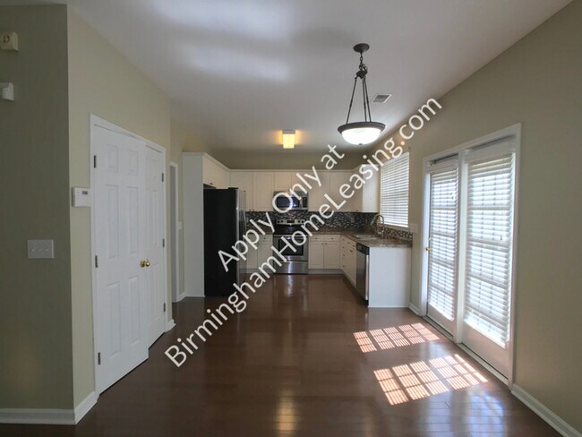 Foto del edificio - 953 Castlemaine Drive