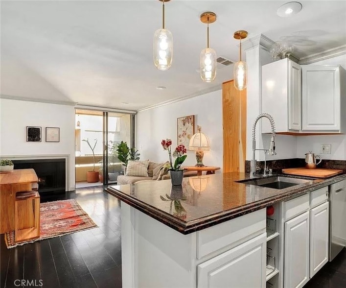 Photo - 750 N Kings Road Unit 325