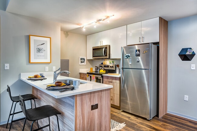 Photo - Student | Rise on Chauncey Apartments