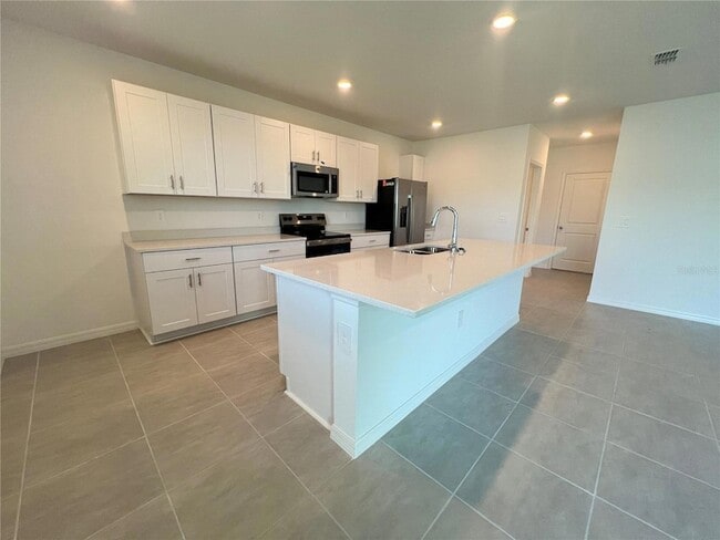 Building Photo - 4740 Cloister St