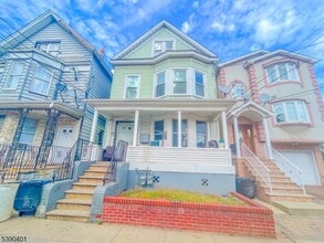 Building Photo - 411 Fulton St