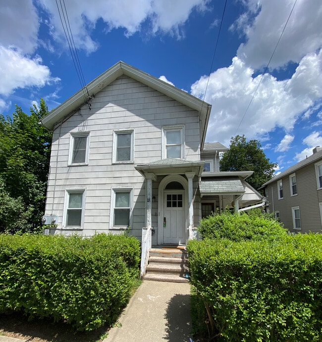 Building Photo - 18 Seminary Ave