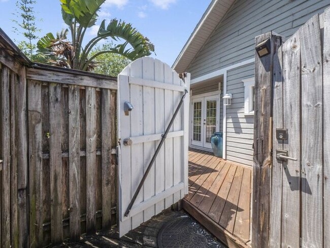 Photo - Charming 1/1 condo near Lake Virginia