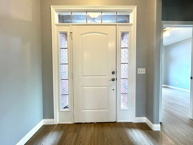 Foto del edificio - 3 bedroom 2 bath modern style home minutes from Centerton Main!!