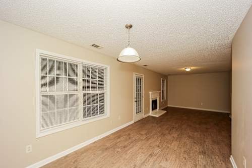 Building Photo - 220 Brookwood Cove