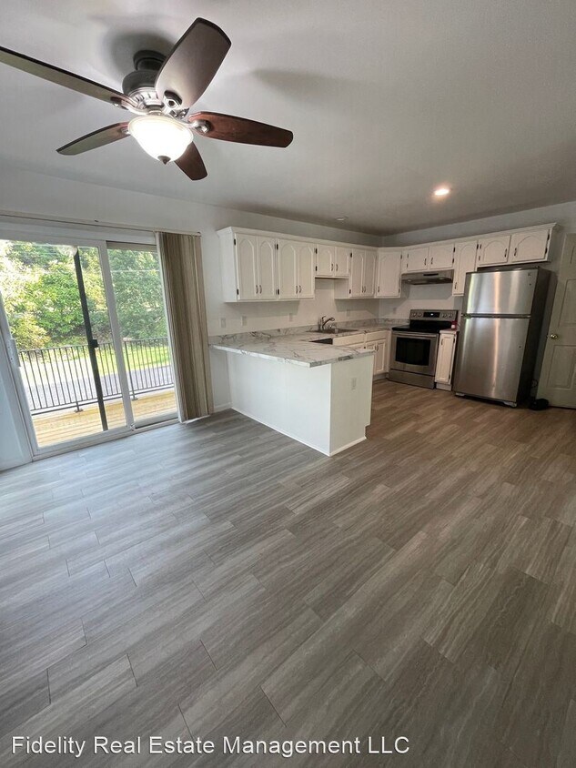 Primary Photo - 3 br, 1 bath House - 201 Parr Meadow Dr.
