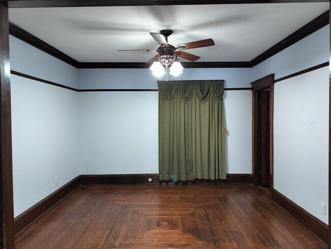 Building Photo - 255 Stockton St