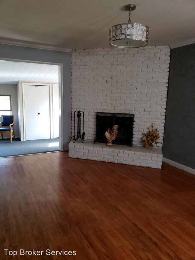 Building Photo - 3 br, 2 bath House - 26167 Holly Vista Blvd