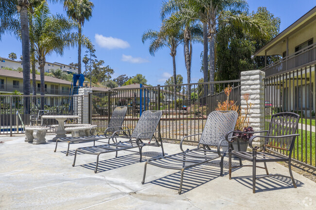 Piscina - Stoneybrook Apartments