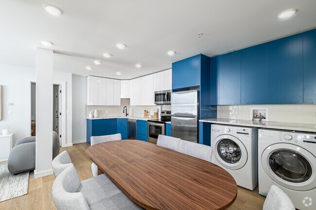 Building Photo - 55 Tunxis Ave