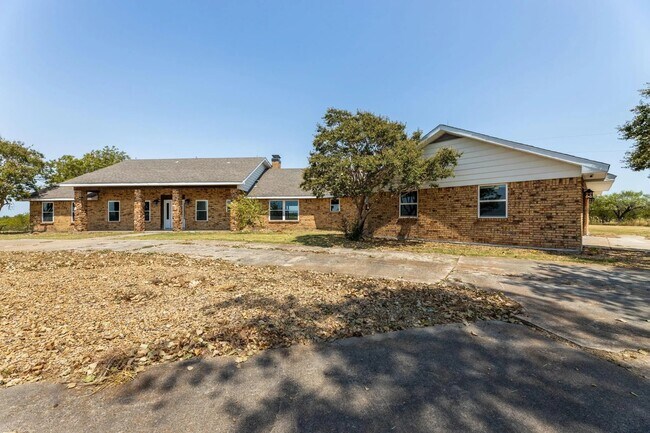 Foto del edificio - 6200 N Interstate 45 Service Rd