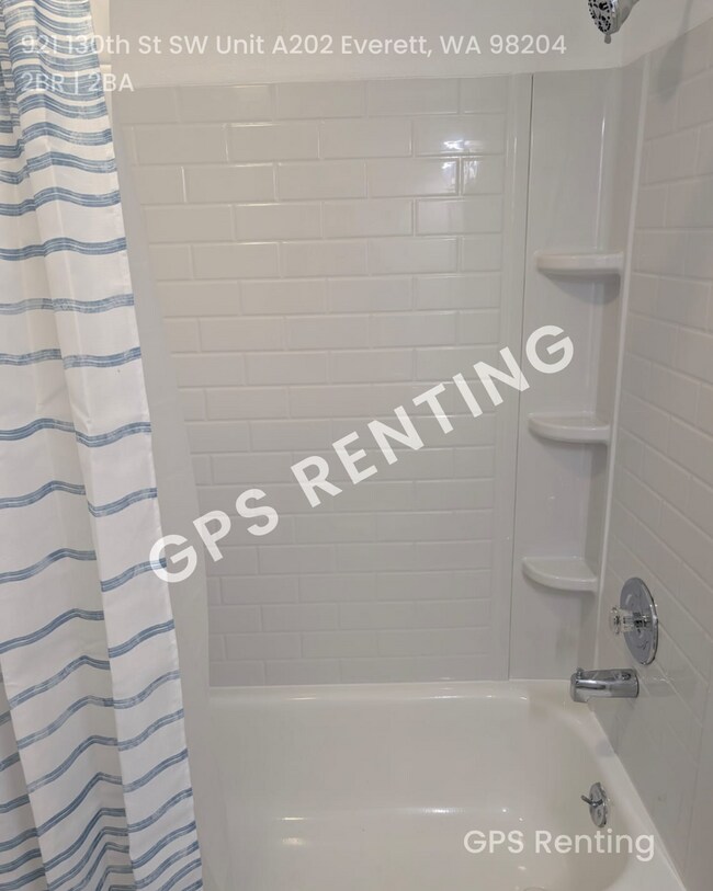 Foto del edificio - Renovated Bright and Open 2/2 Townhouse!!!